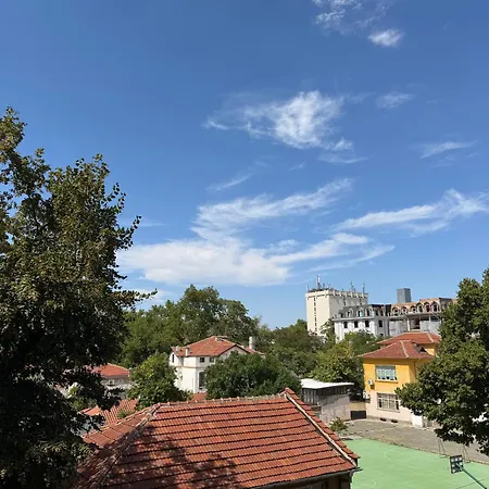 Sun In The Heart Of - Location - Free Private Parking Пловдив