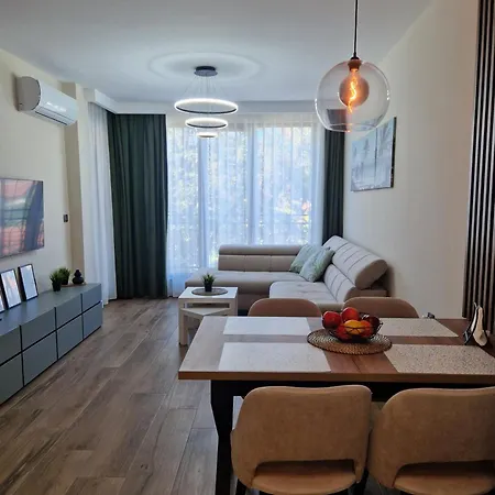Sun In The Heart Of - Location - Free Private Parking Апартамент *