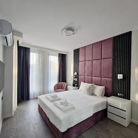 Апартамент Sun In The Heart Of - Location - Free Private Parking Пловдив