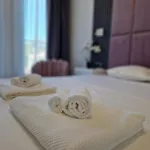 Sun In The Heart Of - Location - Free Private Parking Apartman *