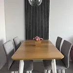 Sun In The Heart Of - Location - Free Private Parking Apartman *
